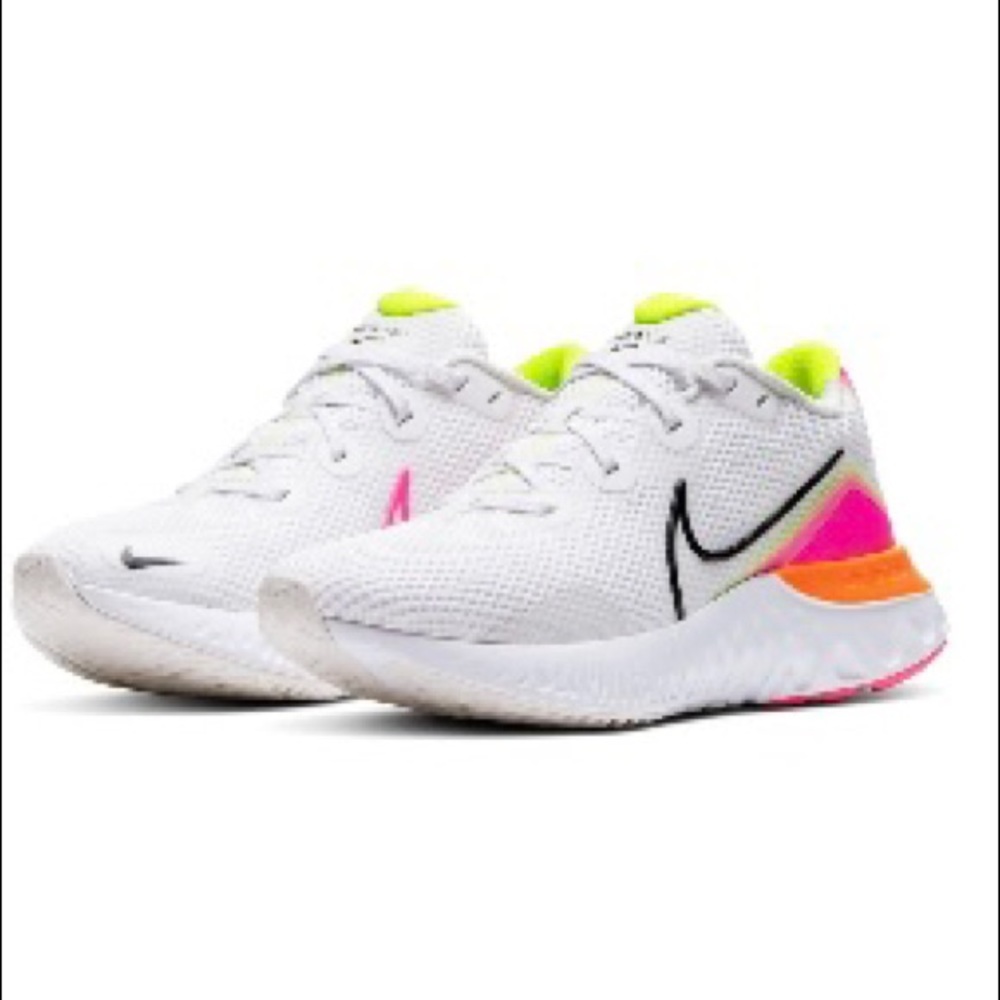 Women’s Nike Renew Run 7.5 - Brand new!